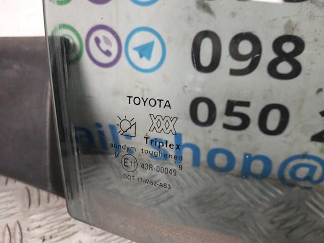 6810305050 Toyota vidro da porta traseira direita