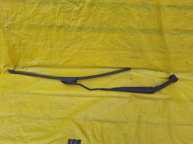 Поводок дворника на Hyundai SOLARIS I SBR11