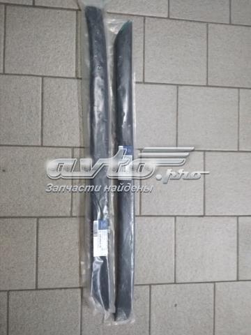 A6386980179 MERCEDES Moldura de parabrisas derecha original y equivalente