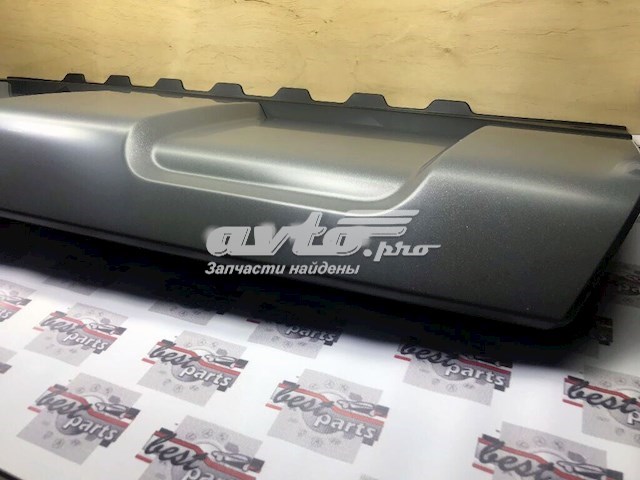  Land Rover LR095428