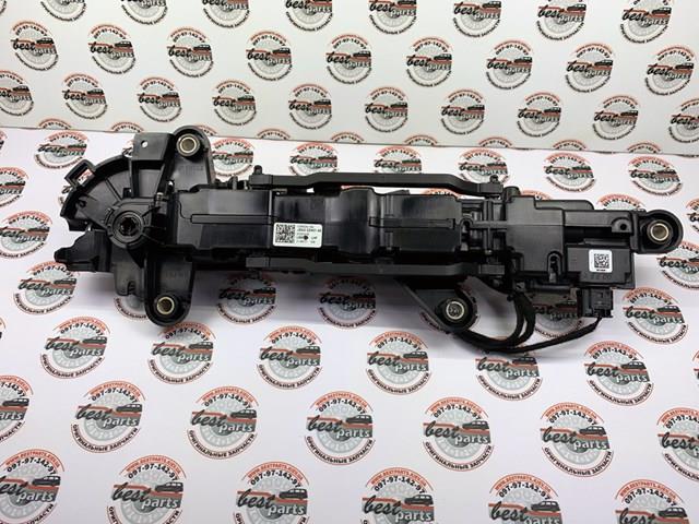Ручка двери передней наружная левая LR144887 Land Rover