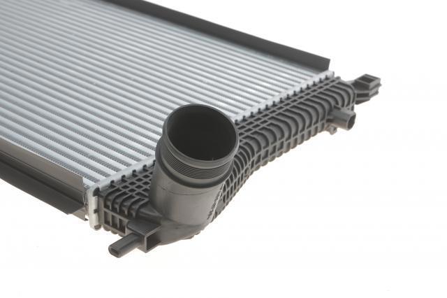 Радиатор интеркуллера Mahle Original CI667000S