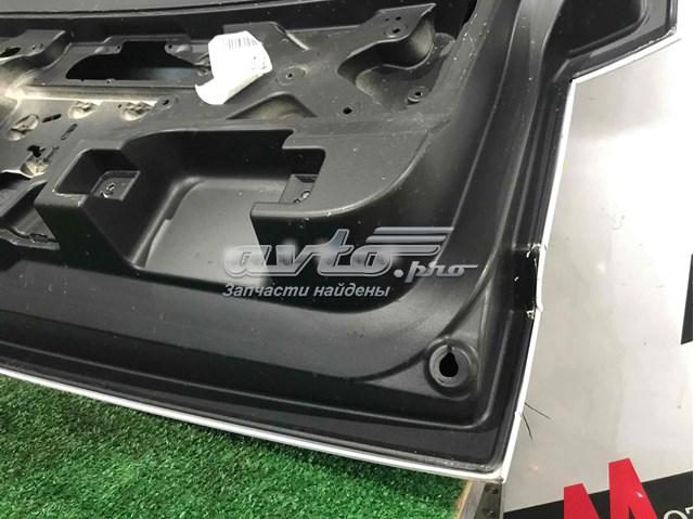 LR027614 Land Rover Задняя дверь
