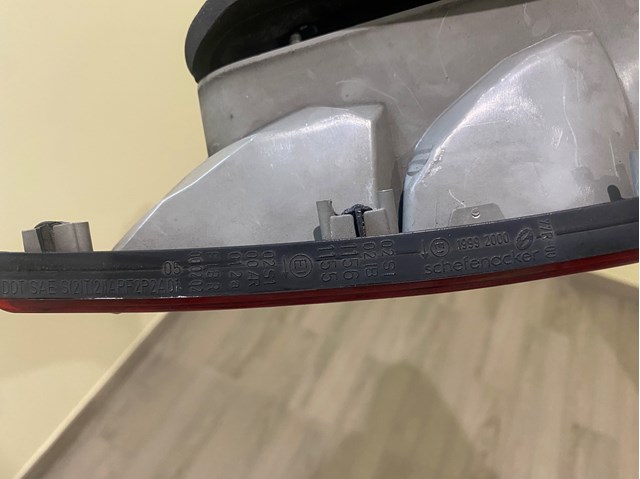 2218200464 Mercedes 