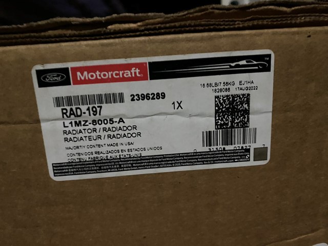Радиатор охлаждения Ford L1MZ8005A