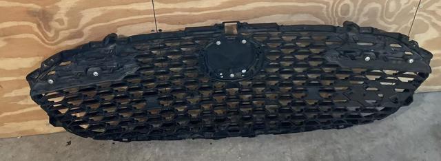  Grelha do radiador Mazda 3 sedan (BP) (2018 - 2026) 