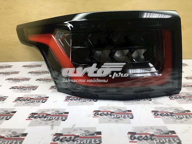 Фонарь задний левый LR116471 Land Rover