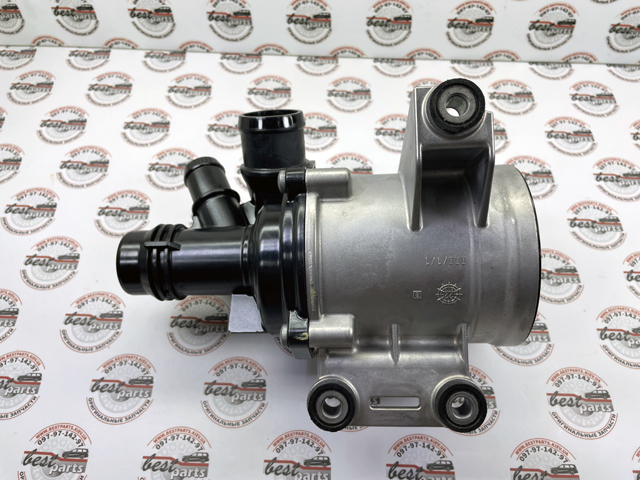 Помпа 256200140080 Mercedes