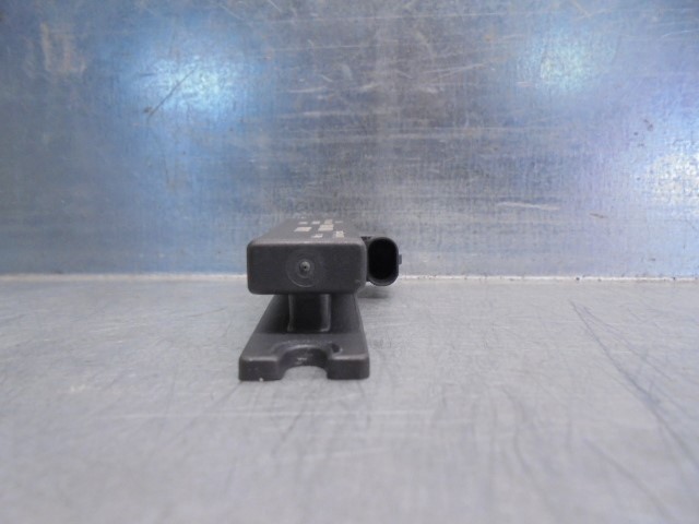 Купить AH4215K603AA Land Rover Антенна
