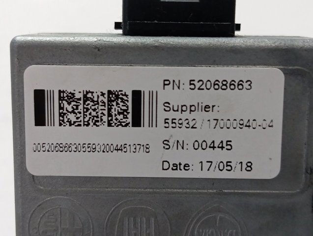  52068663 Chrysler