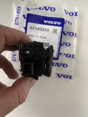  Volvo 32275593
