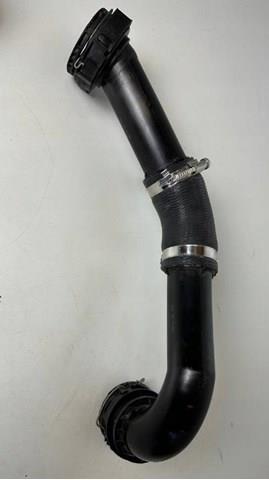 LR139651 Land Rover Патрубок интеркуллера