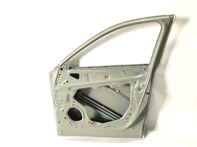 KBY05802XE Mazda Дверь передняя правая