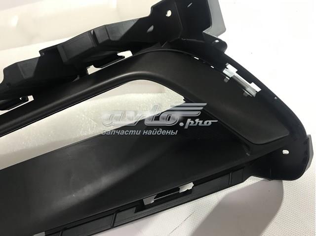 Решетка бампера переднего правая 86522C2300 Hyundai/Kia