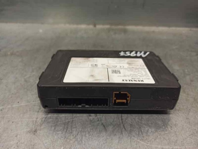 Купить 282752028R Renault (RVI) 