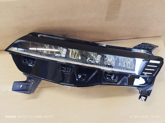 260607213R Renault (RVI) Фара