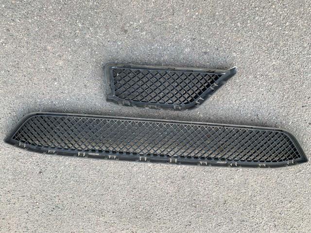 Купить 51117303752 BMW Решетка бампера переднего центральная