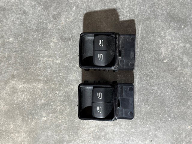Кнопочный блок управления стеклоподъемником передний правый Mercedes A9079054507 цена, от 71.28 USD