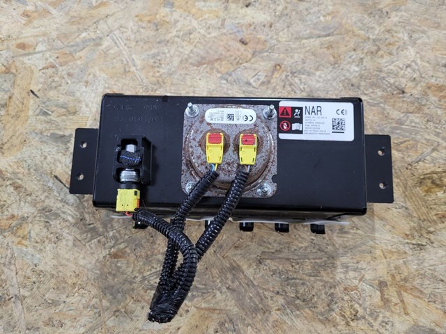 Подушка безопасности (AIRBAG) пассажирская Tesla 107782300G цена, от 76.02 USD
