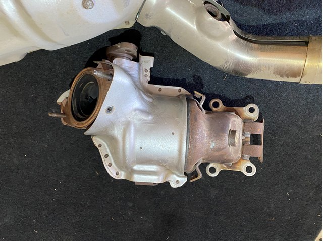 B08A26RK0A Nissan/Infiniti Газопроводы (коллектор выпускной)