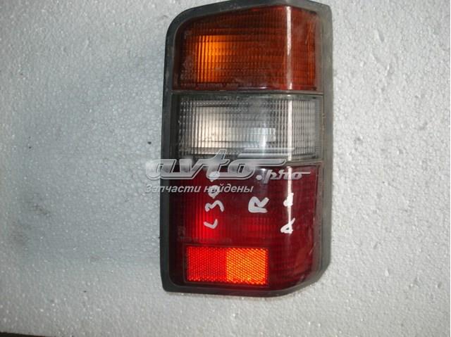 Lanterna traseira direita para Mitsubishi L 300 (P0W, P1W, P2W)