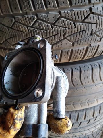 Дроссельная заслонка MHB000080 Land Rover