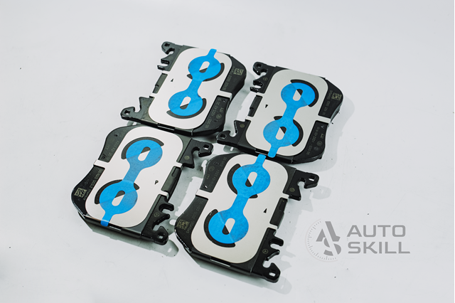 Передние тормозные колодки A0004200804 Mercedes