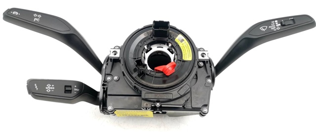 Comutador instalado na coluna da direção, montado Volkswagen Golf ALLTRACK VII BA5, BV5