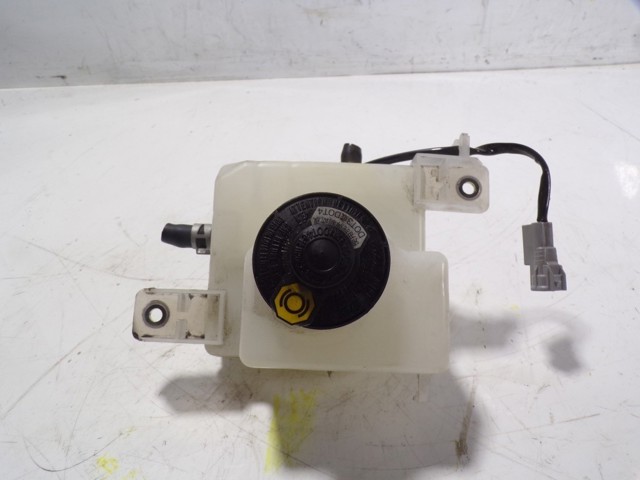 Tanque de cilindro mestre do freio (de fluido de freio) Toyota Prius  ZVW30
