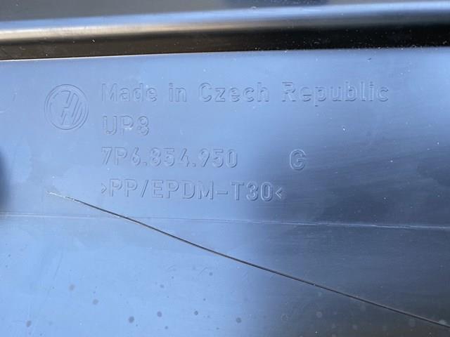 7P6854950G9B9 VAG Молдинг двери задней правой