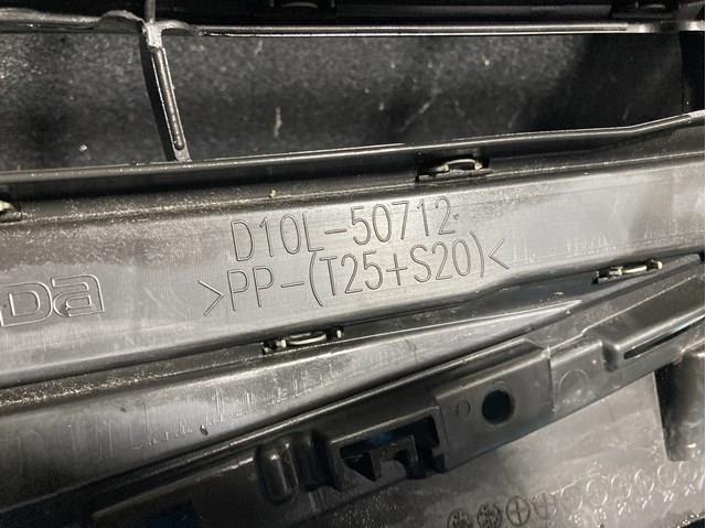 Купить D10L50710G Mazda Решетка радиатора