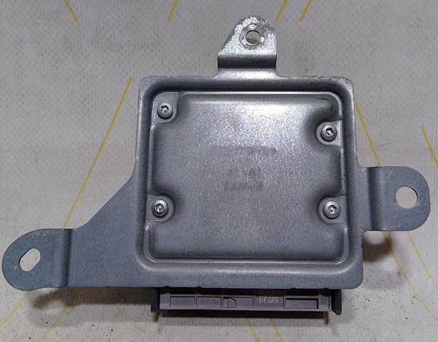  Renault (RVI) 985106290R цена, от  USD