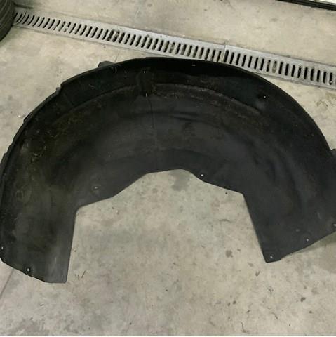 Подкрылок задний правый 7145181 Autotechteile
