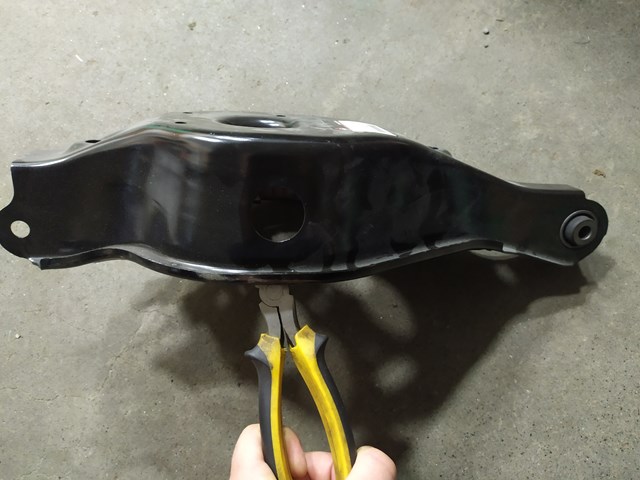 Тяга продольная задней подвески Nissan/Infiniti 551106RR0B цена, от 30.37 USD
