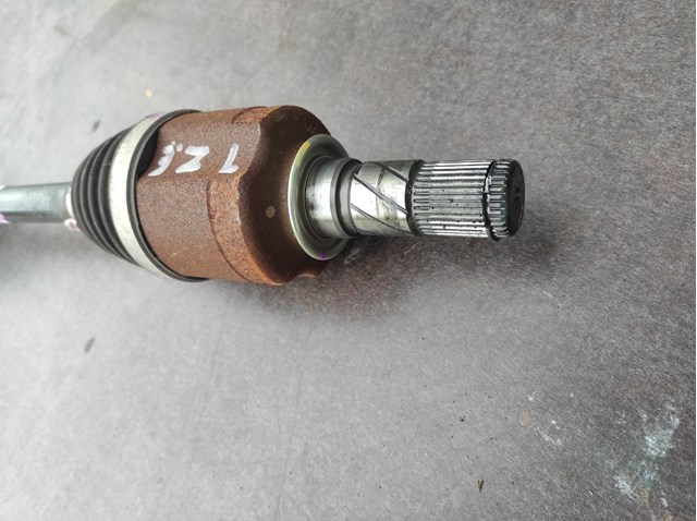 Левая полуось Renault (RVI) 391014031R