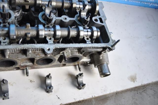 Головка блока цилиндров на Toyota Camry VI V40