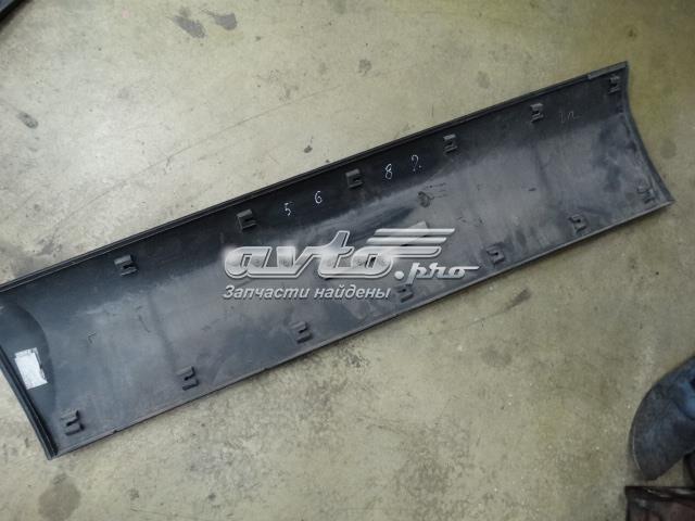 877222E010 Hyundai/Kia moldura da porta dianteira direita