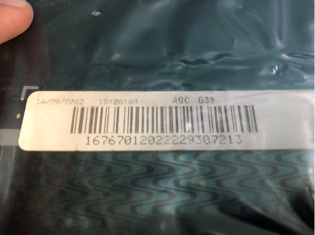 1676705701 Mercedes Автостекло
