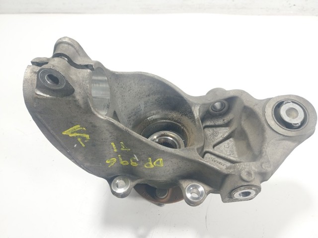 LR068884 Land Rover Цапфа левая