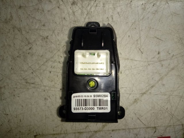 Купить 93573D3000 Hyundai/Kia 