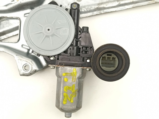 Мотор стеклоподъемника двери передней, правой Daihatsu 85710B2040