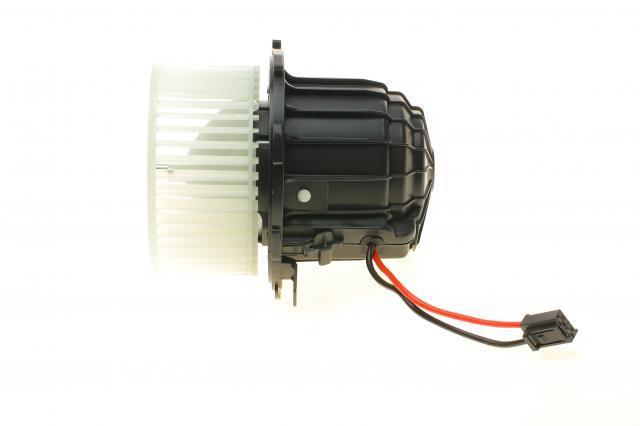 Моторчик печки Autotechteile 3820006