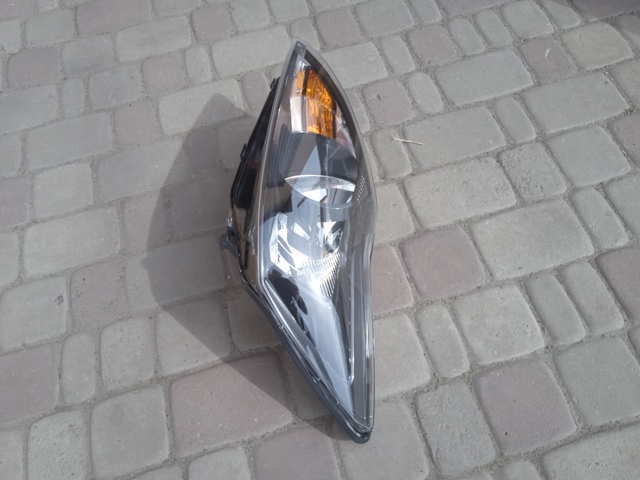 Фары Polcar 3205093E
