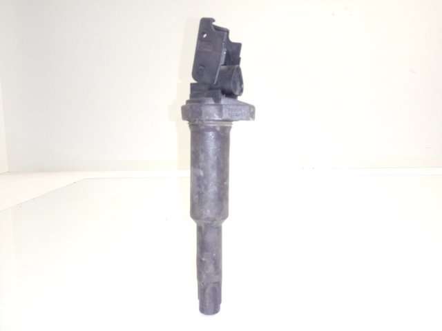 7548553 BMW Катушка зажигания