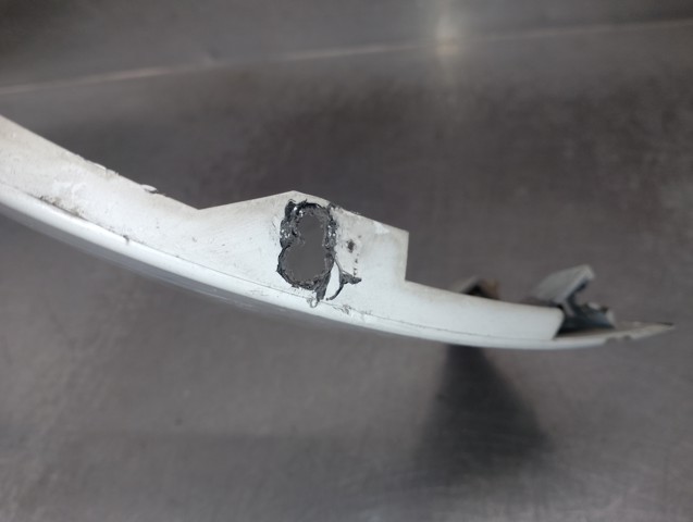 Решетка радиатора 8200186288 Nissan/Infiniti