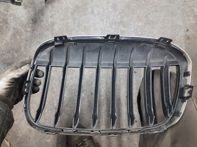 Решетка радиатора правая BMW 7383364 цена, от 52.10 USD