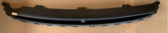 Moldura de parachoques trasero central 86689A6000 HYUNDAI