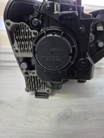 Фара левая Hyundai/Kia 92101AT000 цена, от 582.05 USD