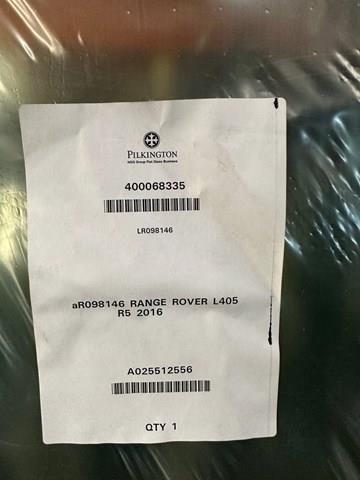 Лобовое стекло LR098146 Land Rover