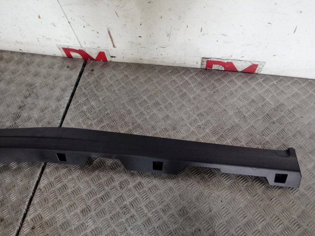 LR058524 Land Rover Накладка наружняя (молдинг) порога, левый